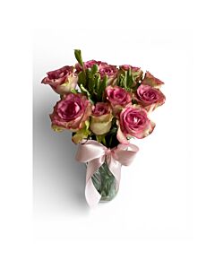 Rosas cor de rosa em vaso 1